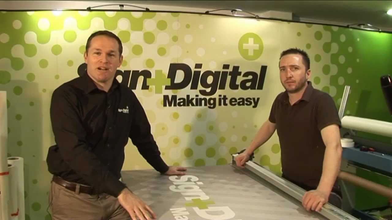 Sign and Digital: How to Make a Banner with Double Sided Tape
