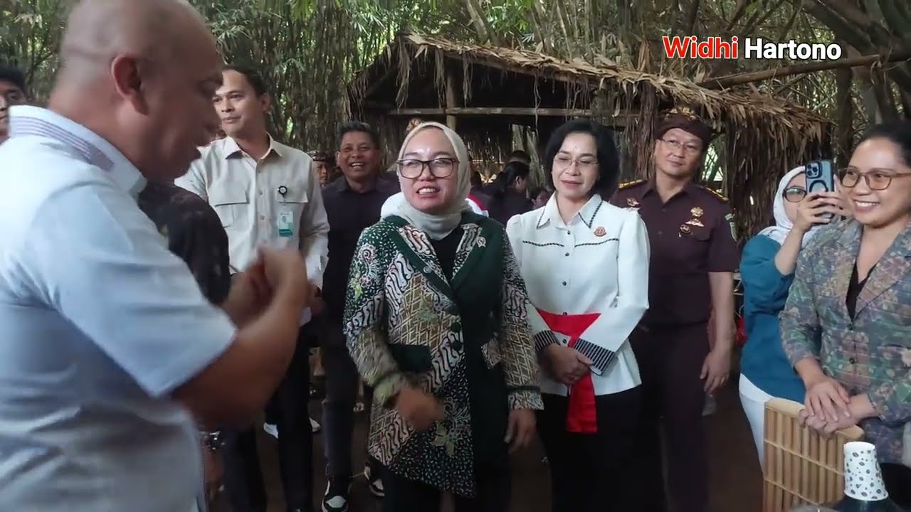 Suasana Desa Terkaya di Indonesia Desa Panglipuran Kabupaten Bangli Propinsi Bali