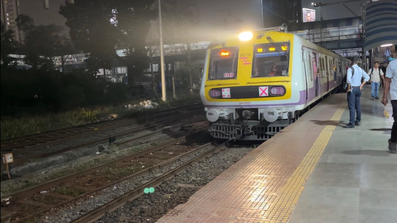 Dadar CR Railways Station Mumbai ll Evening Back To Back Action at Dadar Station Mumbai 