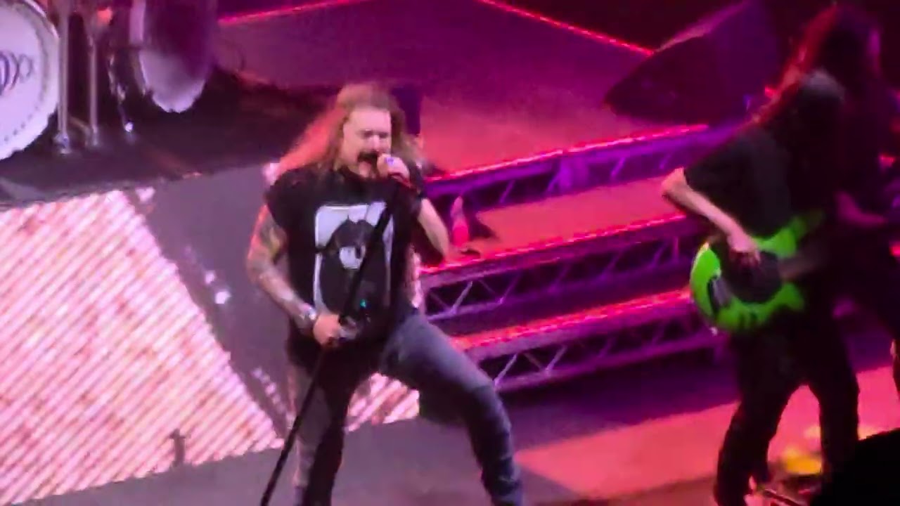 Dream Theater - Pull Me Under (Live in Adelaide, Australia)