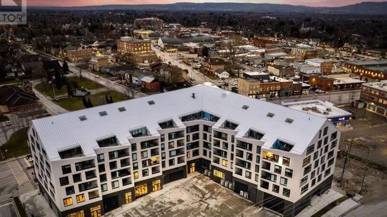 Collingwood Ontario Real Estate - 523 - 31 HURON STREET