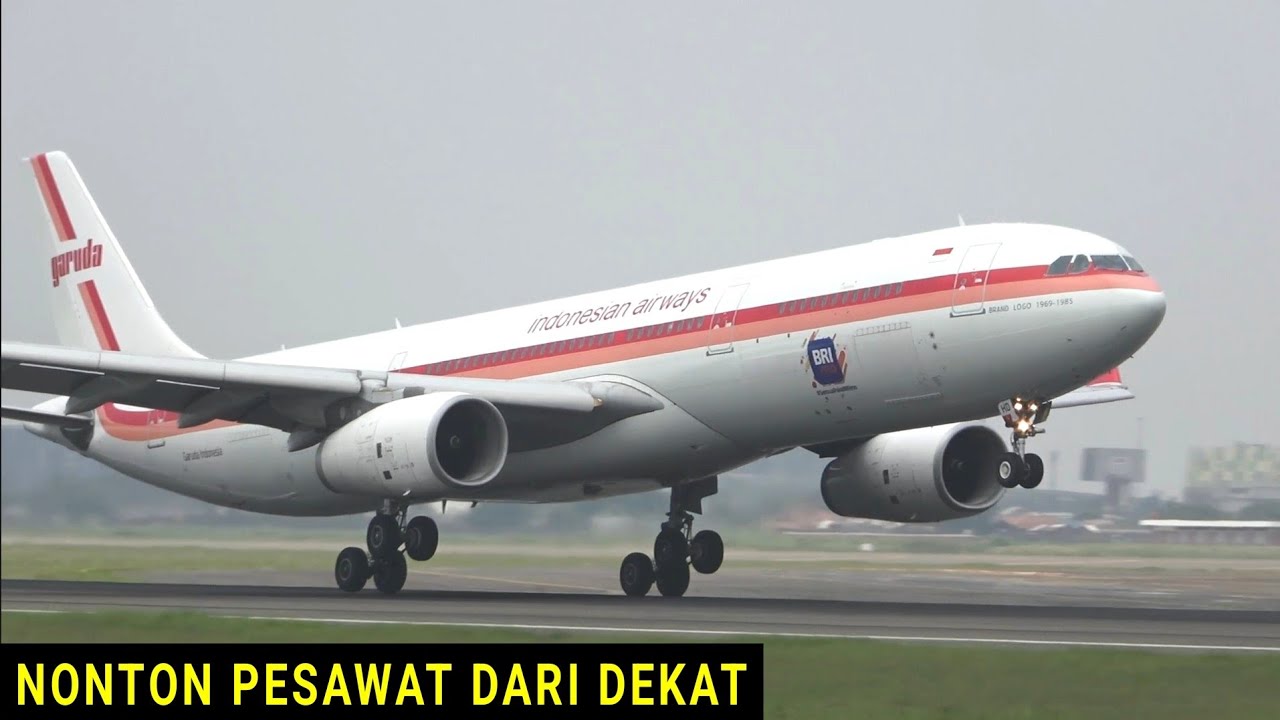 Nonton Pesawat Terbang dari Dekat, Landing dan Take Off  di Bandara Soekarno-Hatta Jakarta