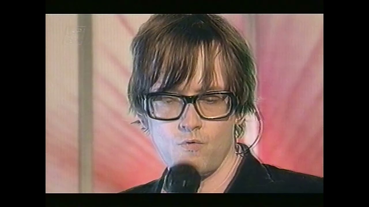 Pulp on T4 & Bad Cover Version Performance (April 2002)