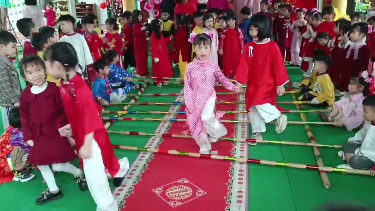 Nhảy sạp mầm non Hải Cường.
