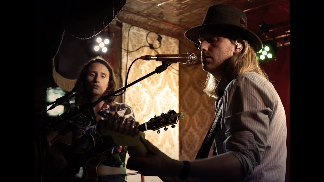 Ross A. and Molly O'Mahony / Killing The Blues  (Robert Plant & Alison Krauss cover)