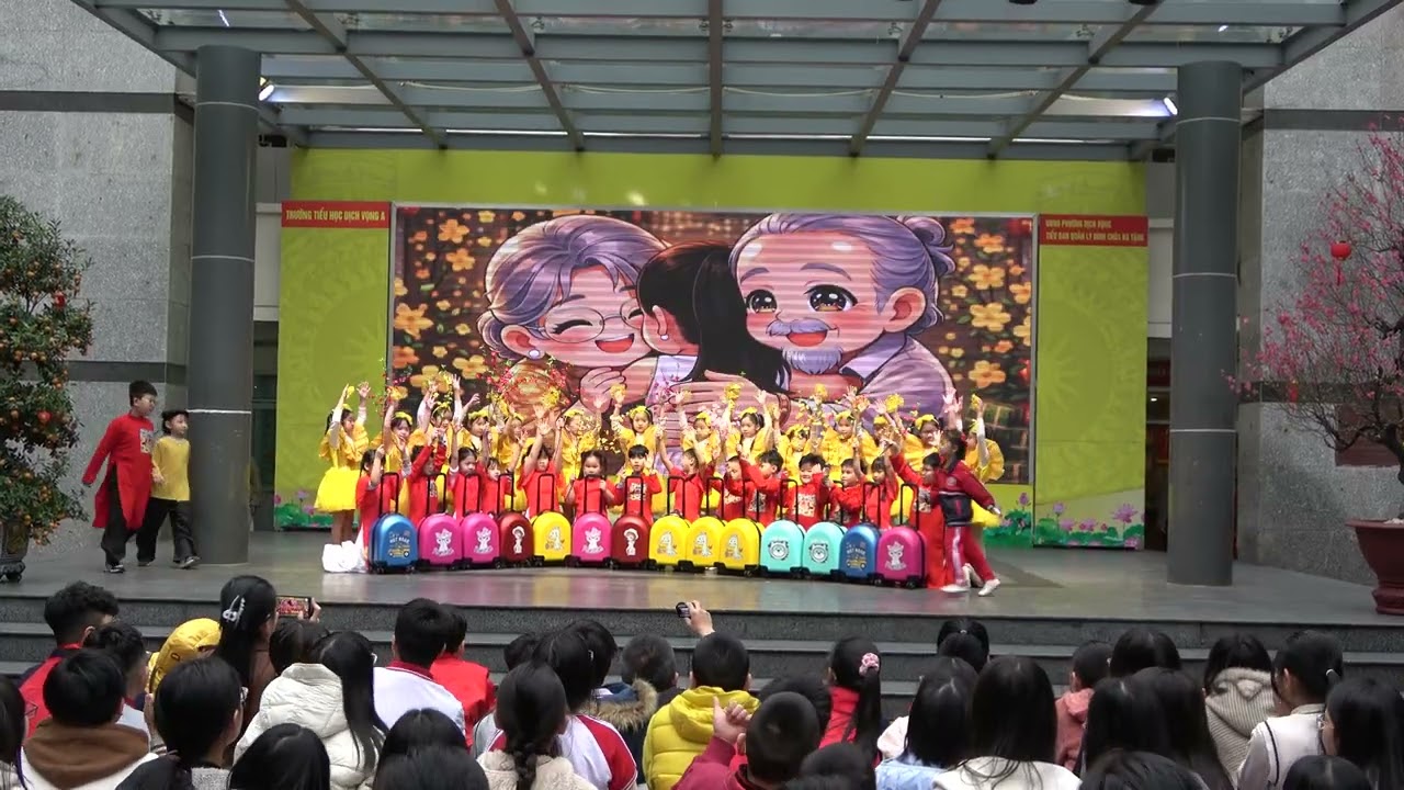 Lớp Vy - 2D - Văn nghệ Tết
