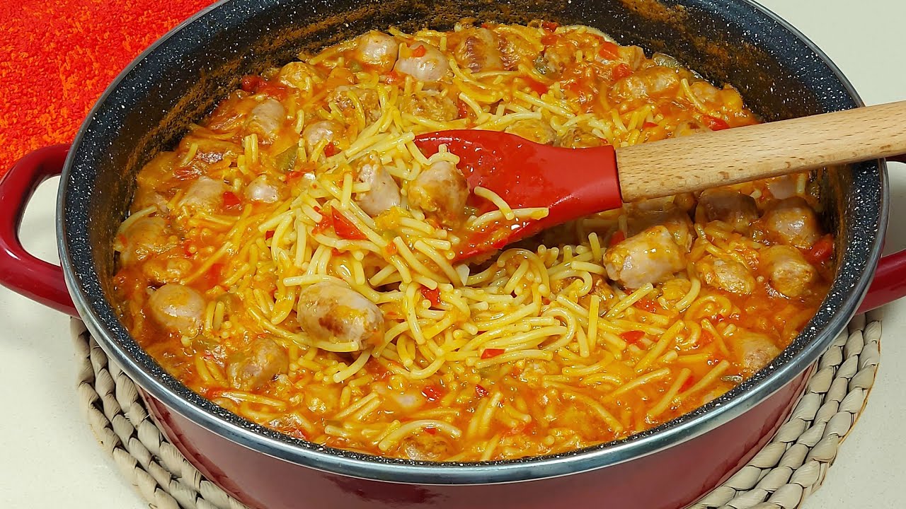 🥘 CAZUELA SENCILLA DE FIDEOS CON SALCHICHAS 👌// BEATRIZ COCINA