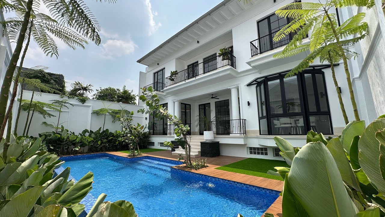 DIJUAL RUMAH KUALITAS PREMIUM, PIRVATE LIFT, PRIVATE POOL 100% BARU DI LOKASI ELITE KEMANG DALAM 