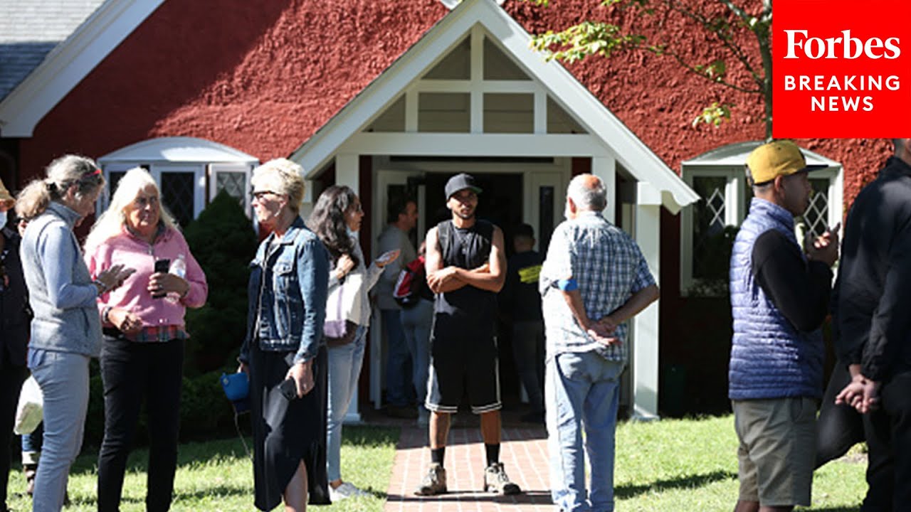 Martha's Vineyard Responds To Arrival Of Dozens Of Migrants Sent By DeSantis