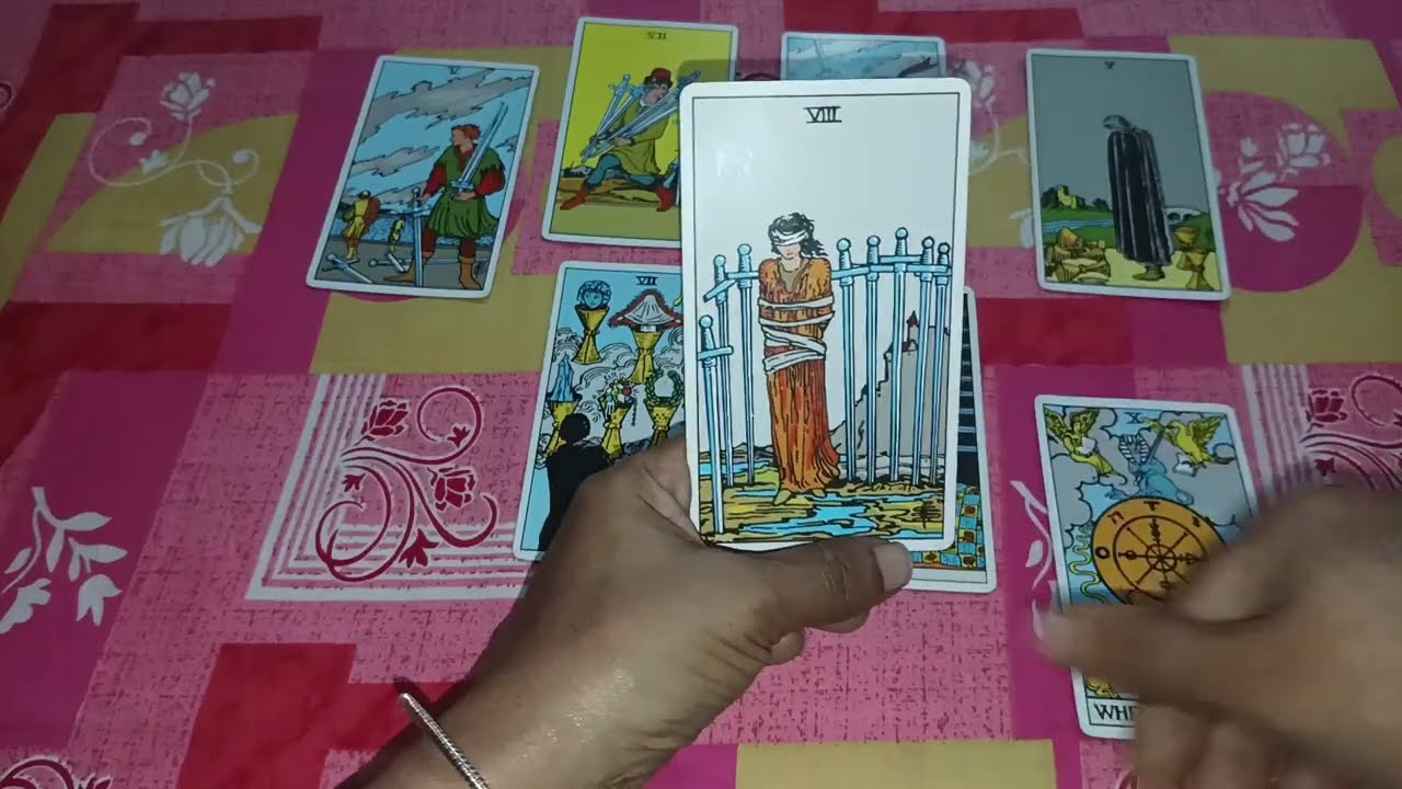 আপনার শত্রু এবার অতিচালাকি করতে গিয়ে , নিজের গলায় দড়ি সে নিজেই পরেছে।