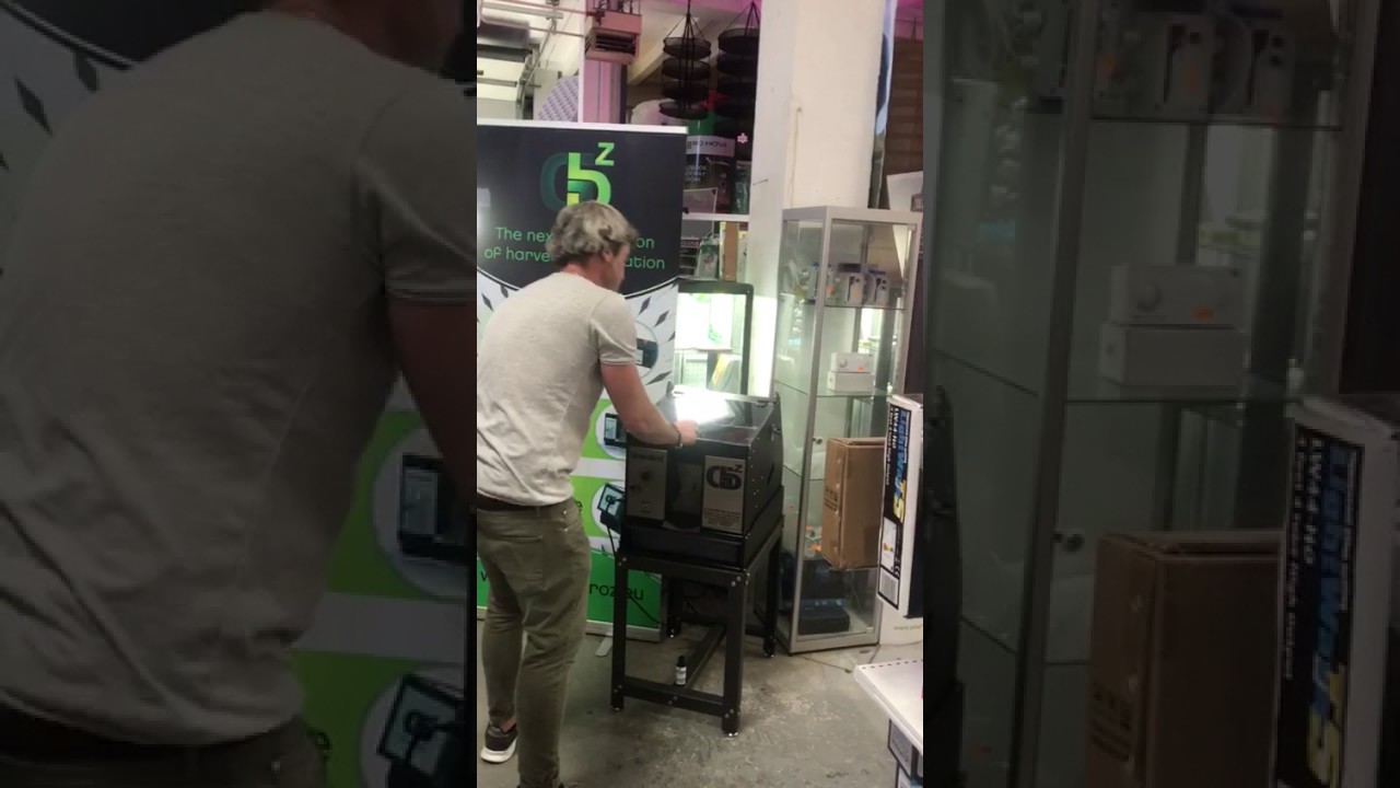 GreenBroz_Inc Dry Trimmer in Paris