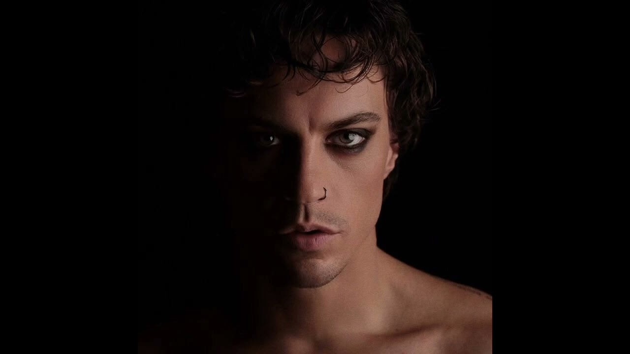 Greczula: Half Of Me (Audio)