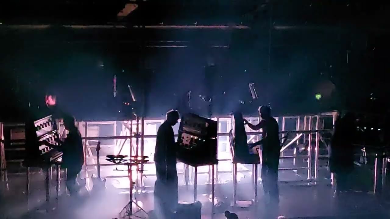 SOULWAX @ Paradiso, 15.01.2024: New Earth Time, Another Excuse