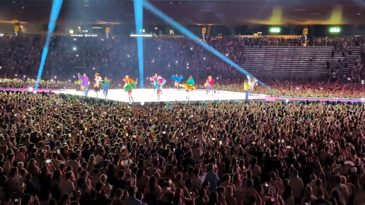 Taylor Swift - Karma live in Zürich Switzerland