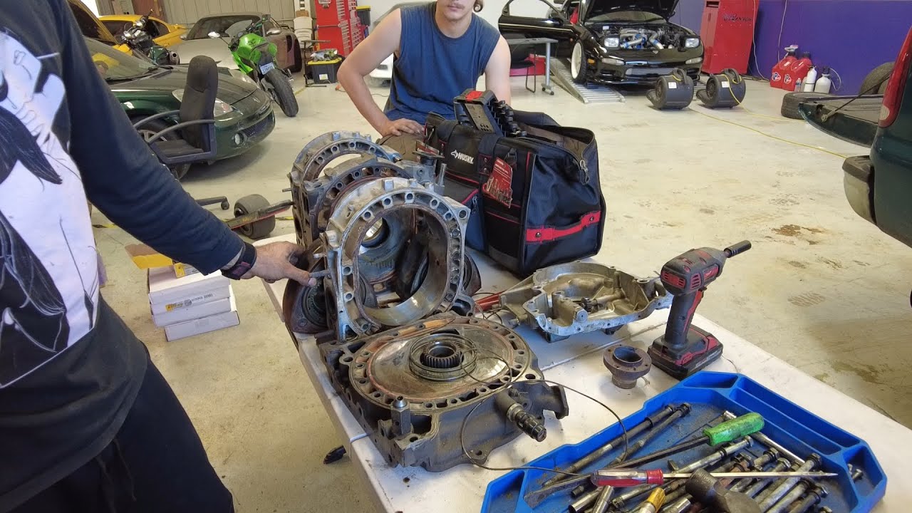 Breaking down the RX7's rotary 13B engine