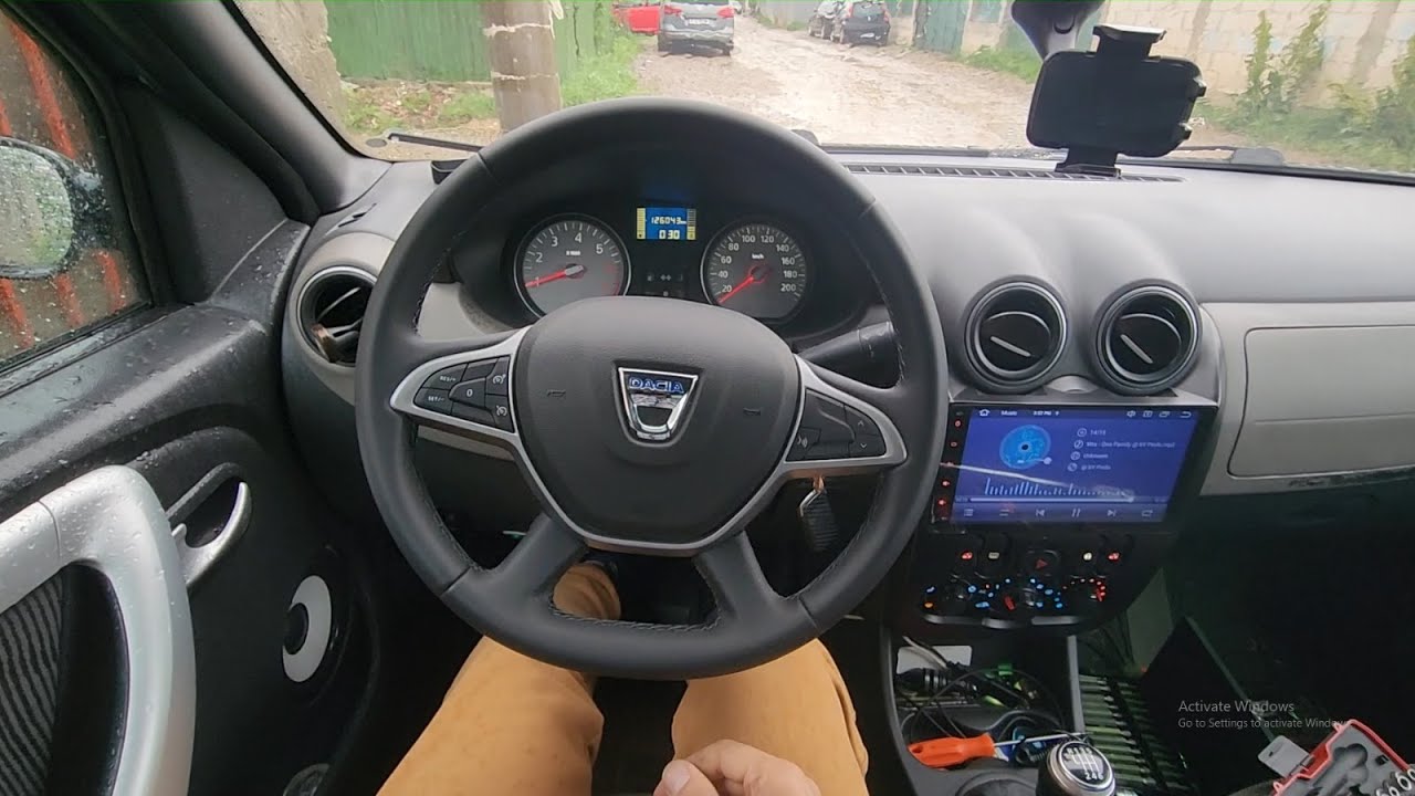 Am schimbat volanul Logan-ului