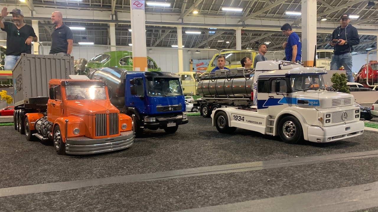 Truckmodelismo  na pista do garagem 55 em São Paulo