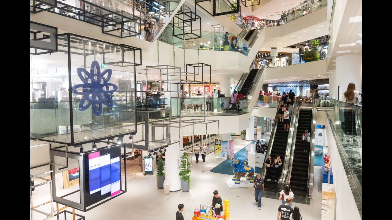[4K] Siam Discovery Bangkok tour a modern architecture and unique shopping experience