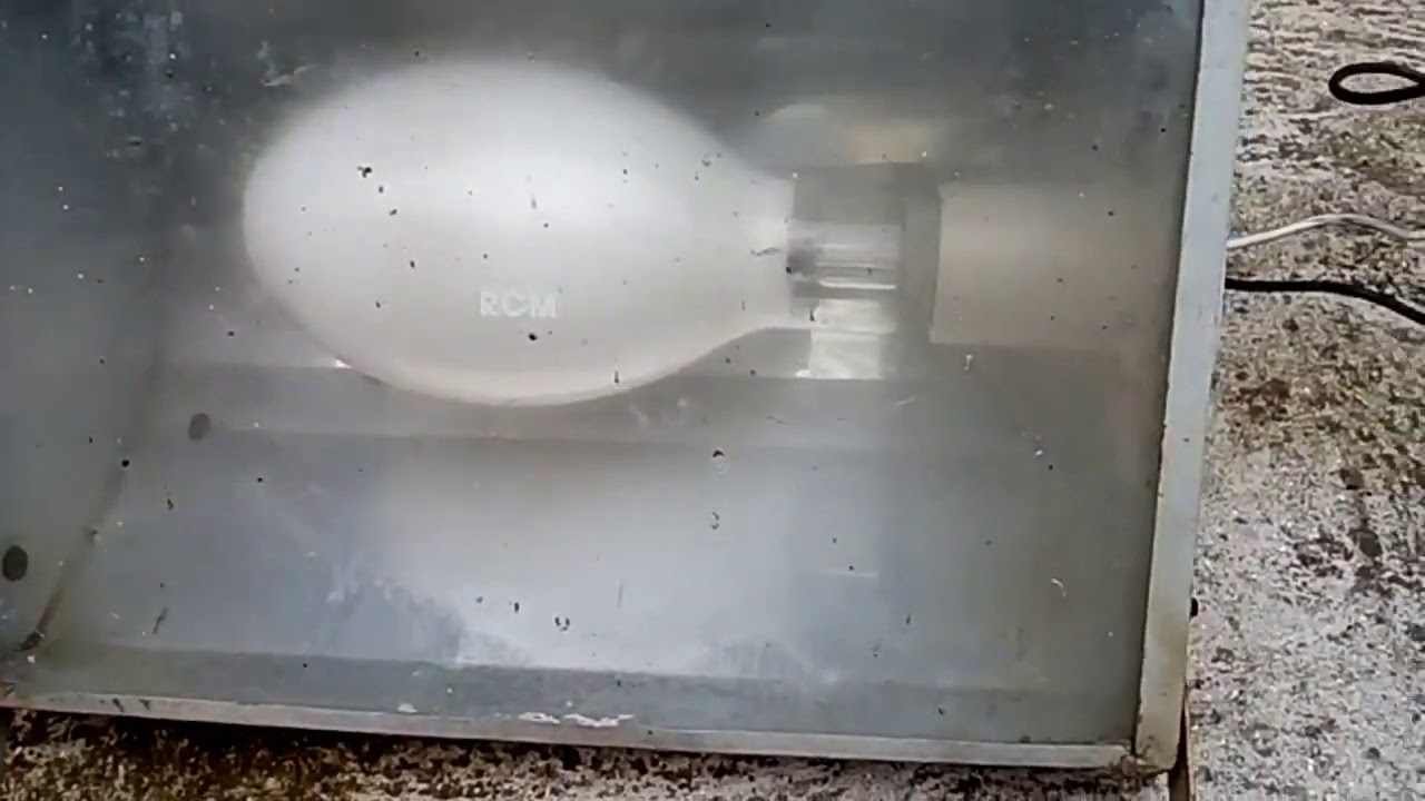 Instalação da lâmpada a vapor de mercúrio 400w E40