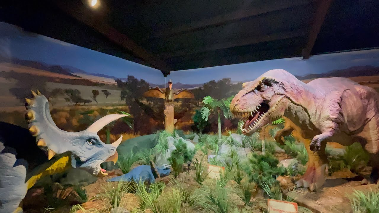 Return to Dinosaur World (Animatronic Dinosaurs) April 2025 in 4K