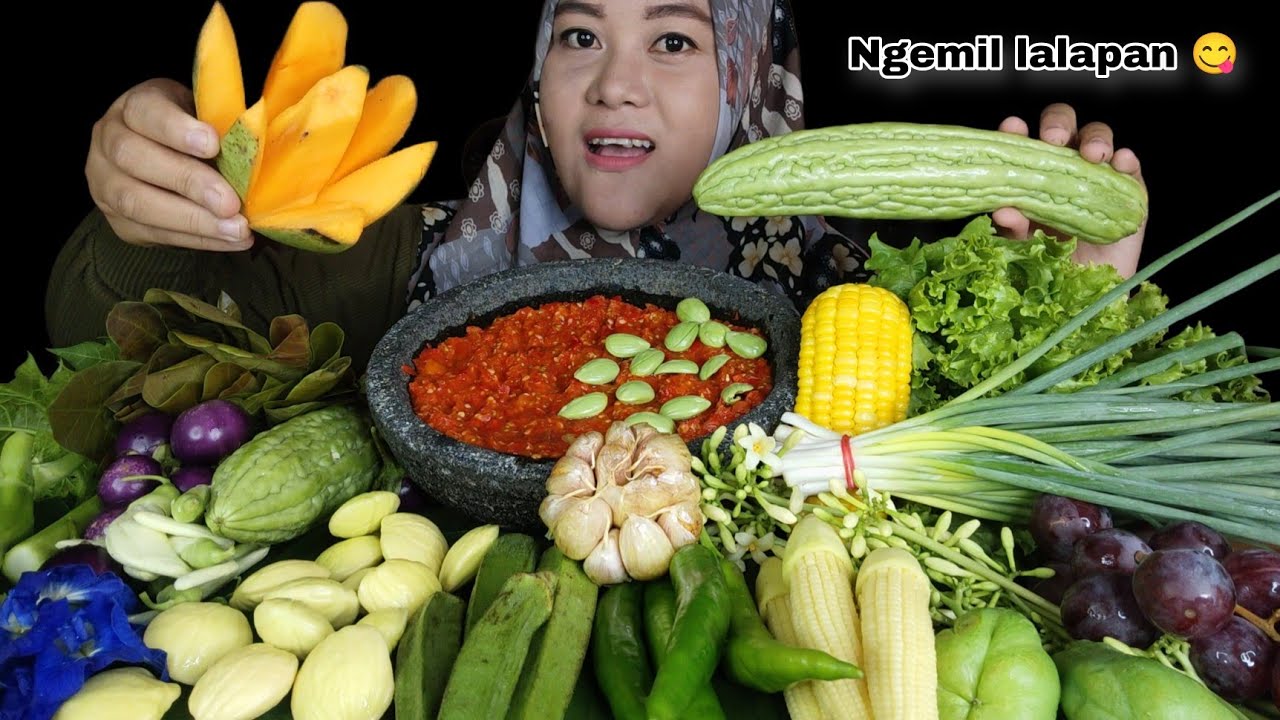 MAKAN LALAPAN MENTAH SAMBAL TERASI TANPA NASI - MOOD BOOSTER!!!