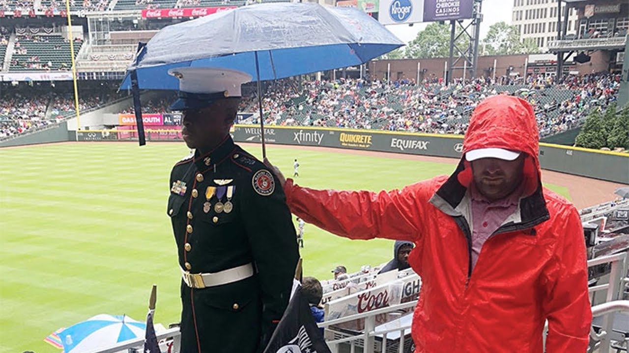 35 Random Acts of Kindness That Will Restore Your Faith In Humanity !