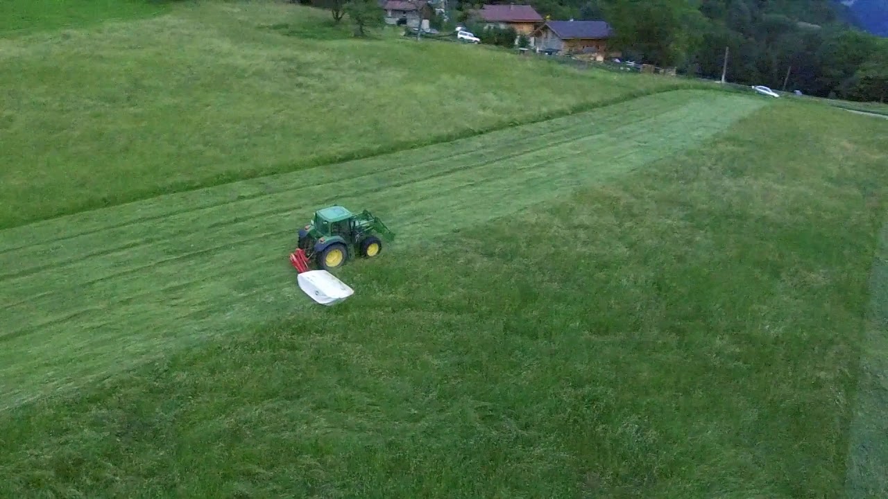 FOINS 2019 - Fauchage - JOHN DEERE & KUHN GMD 310