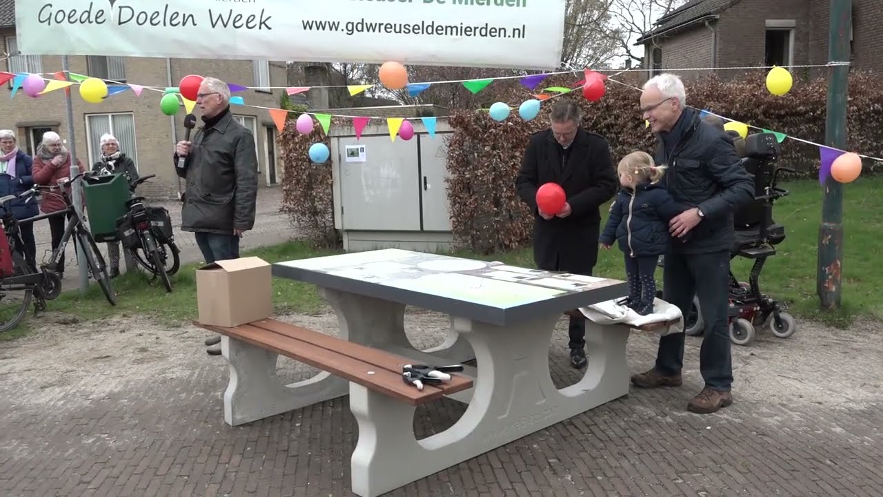 Opening Sint Stephanes wandelroutes Lage Mierde