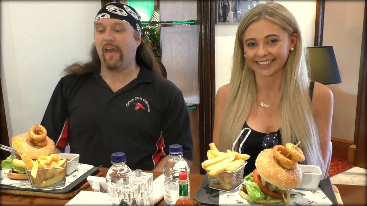 Double Dare Вы Burger Eating вызов Кейт Духовки против Джей.