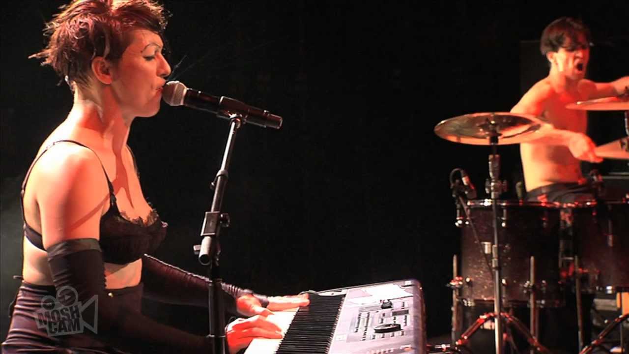 Dresden Dolls - Astronaut (Live in Sydney) | Moshcam