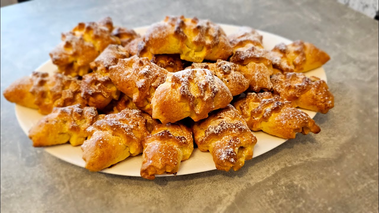 Рогалики с яблоками🍏🍏🍏🥐🥐🥐Вкусно и быстро!!!!!