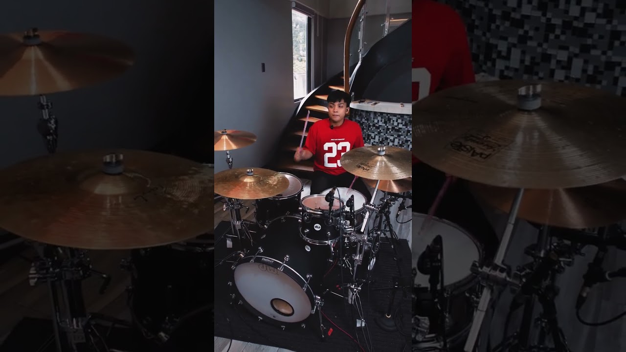 Brian Capiral Hears Chicosci (Diamond Shotgun) For The First Time