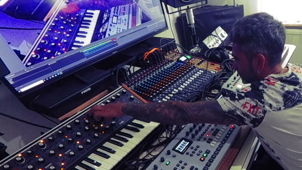 Techno Live act by Andee Jay (25.06.2022)