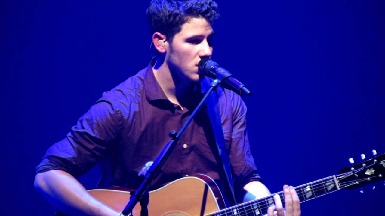 A Little Bit Longer/Diamonds/Yellow - Jonas Brothers - Pantages Theater, Los Angeles, CA 11/29/12