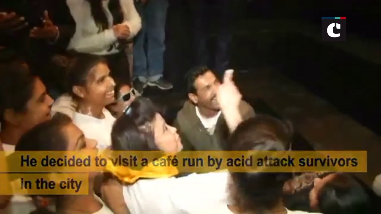 John Abraham drops by Lucknow&rsquo;s Sheroes caf&eacute; run by acid attack survivors