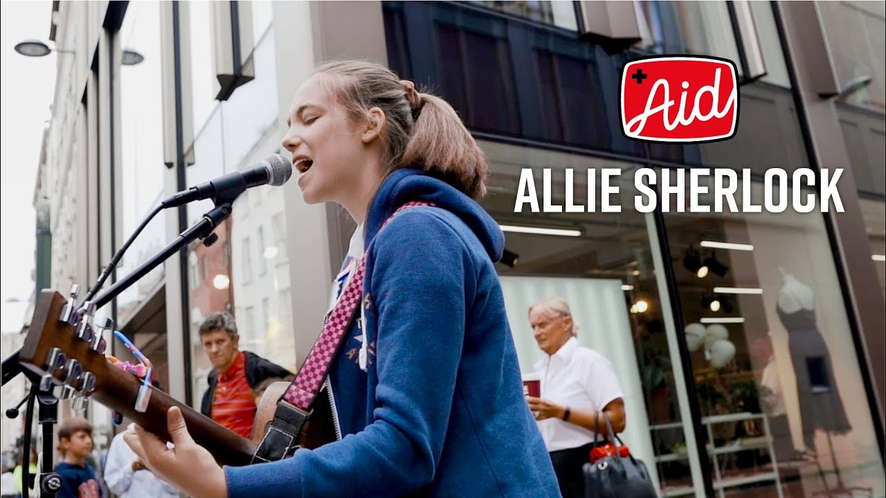 Sweet Dreams by Beyonce live from Grafton Street - Allie Sherlock Cover