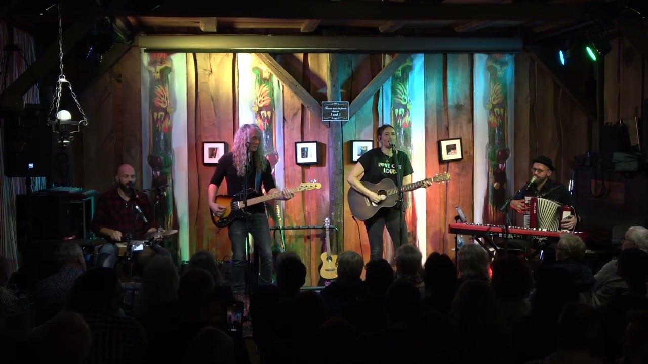 Susi Raith & die Spießer am 21.10.2023 in O'wei – Kreisverkehr