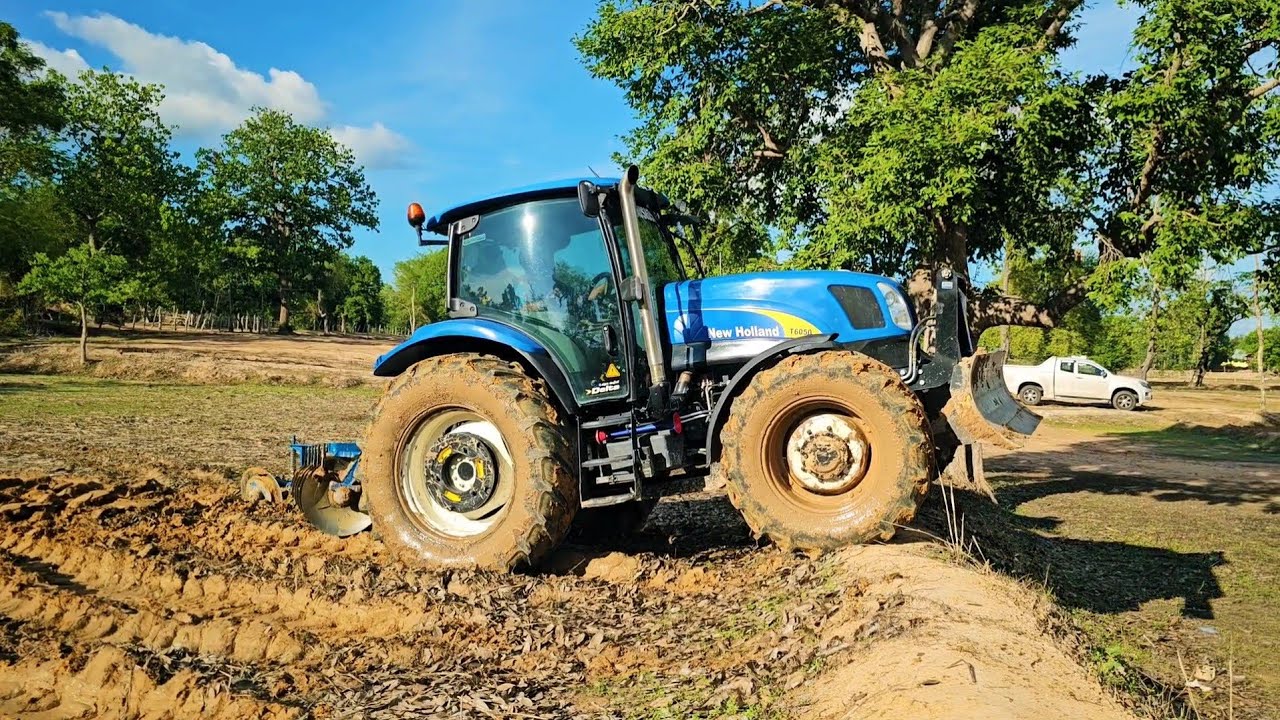 มาดู T6050 Newholland ไถนาด้วยผาน 6 โครงหาง 8 แปบเดียวเสร็จ