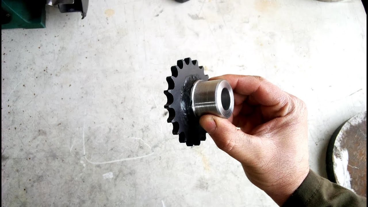 Making Sprocket Bushing on the manual lathe machine