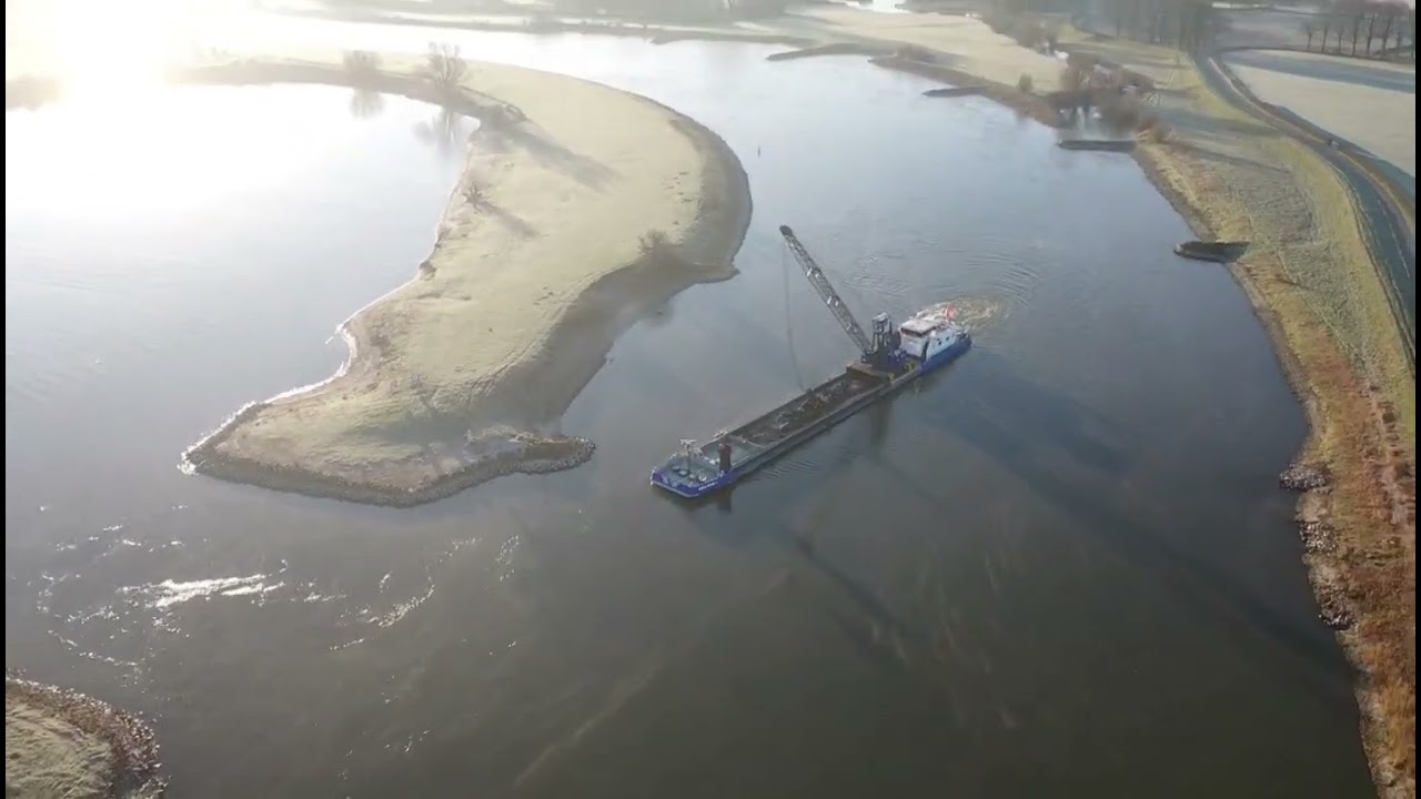 Uniek kraansplijtschip Holland 1