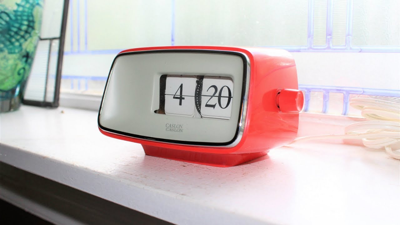 The Copal Caslon 201 - Review and Disassembly