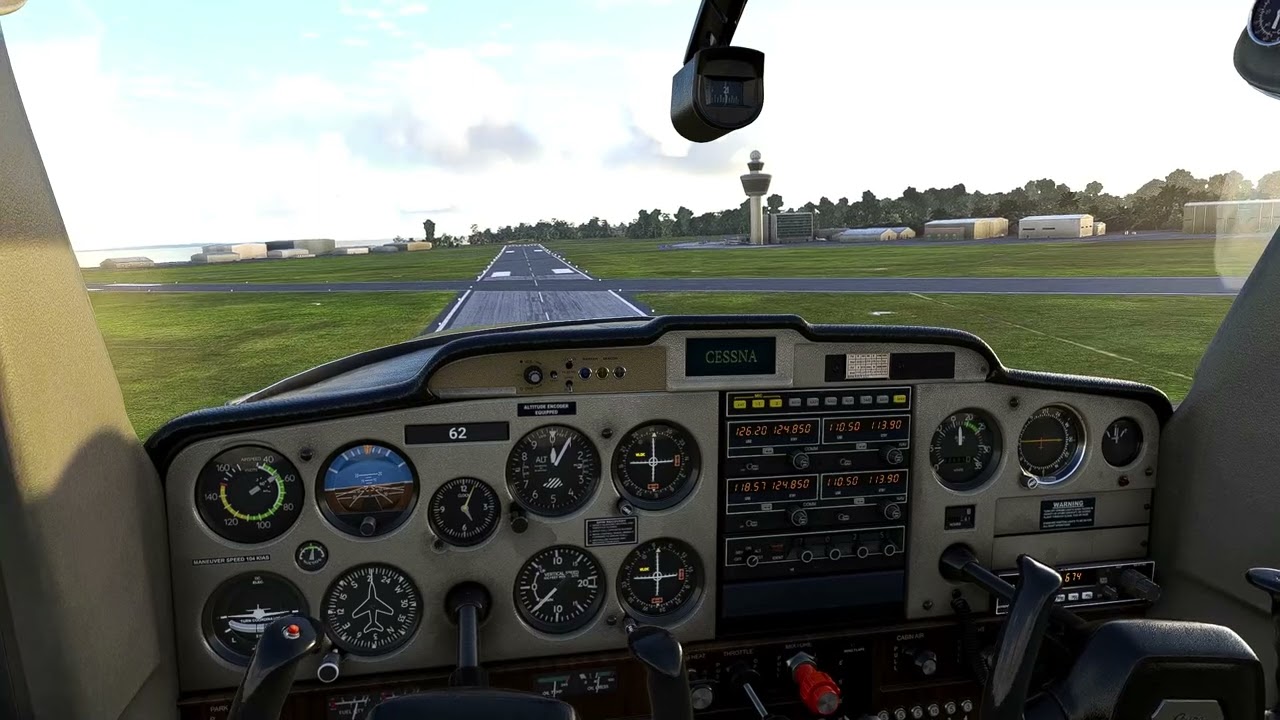 Cessna 152 Microsoft Flight Simulator Cockpit View - Landing