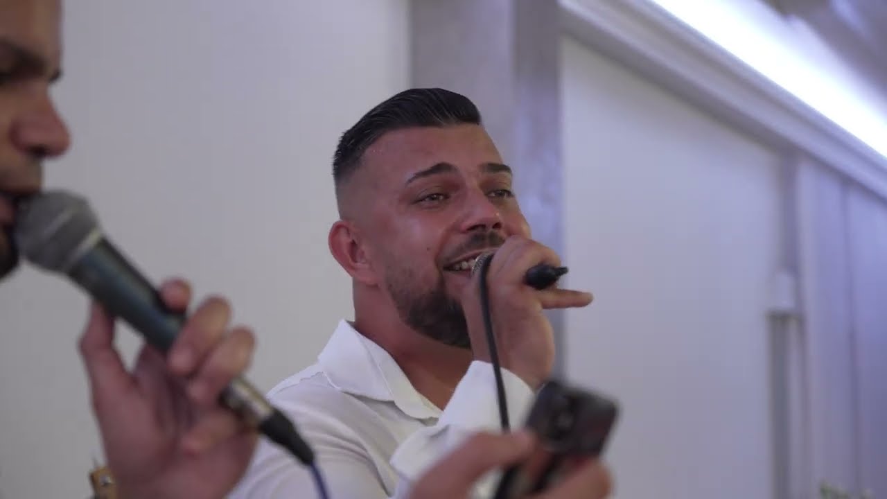 Gipsy Mekenzi - feat Darinka -  KIDAV MANGE AVRI LE JEŽIŠ (LIVE)