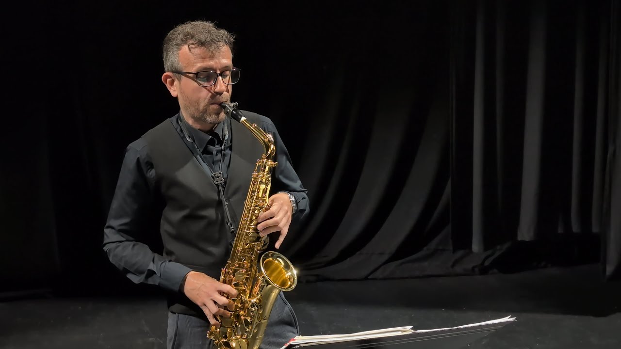 Blue Caprice composed by Victor Morosco. David Hernando Vitores Alto Saxophone.