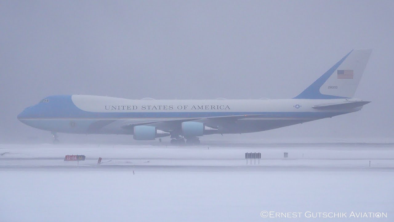 (4K) Прибытие Boeing VC-25A Air Force One с Джо Байденом | Аэропорт Оттавы