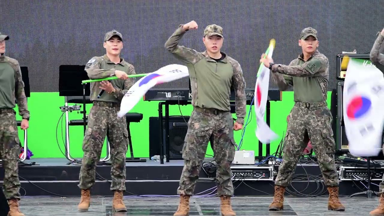#대한민국육군(#ROKARMY) #연예병사(박진영 민혁 옹성우 하성운) #지상군페스티벌 #계룡군문화축제