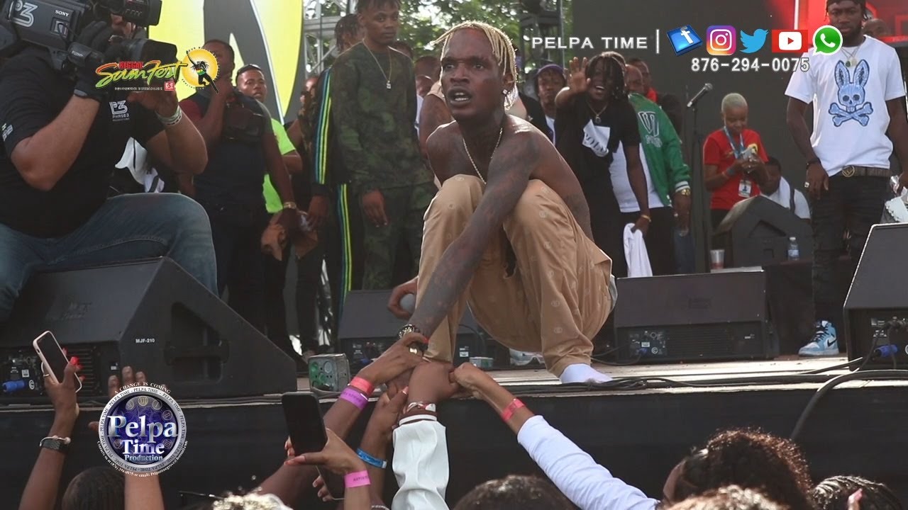 SKENG close the show with an epic performance 1 dat the ppl will never  4get AT REGGAE SUMFEST 2022