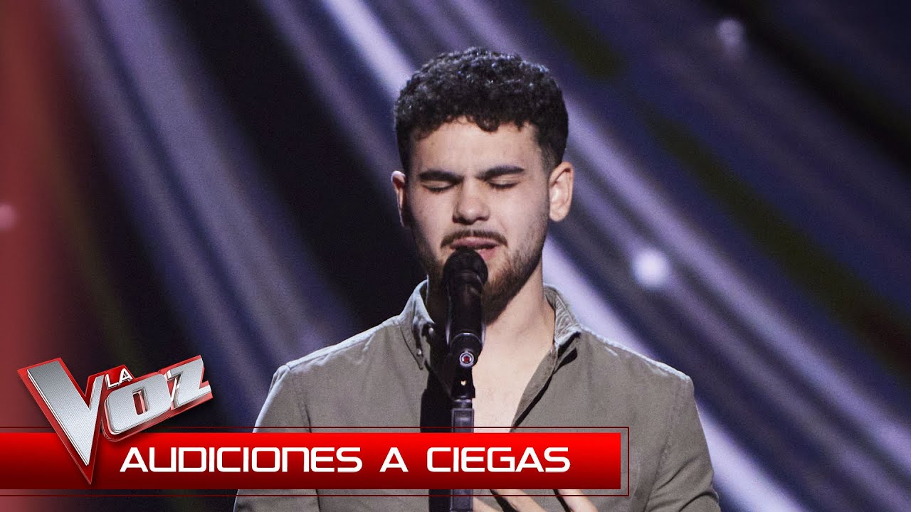 Diego García canta 