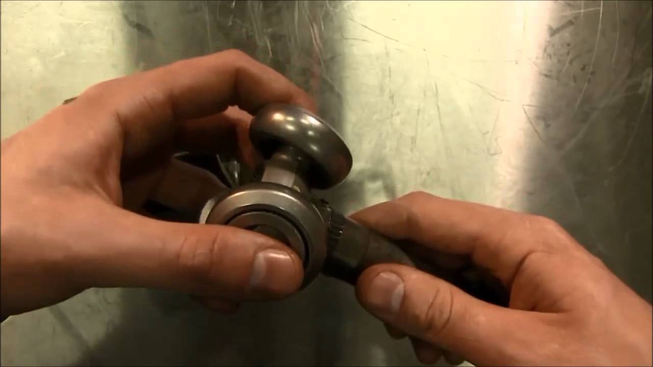 How to fix a tripod cv-joint. Alex Rush