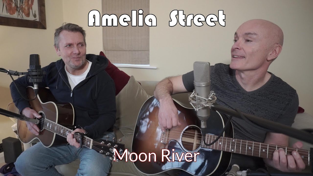 Moon River - Audrey Hepburn - Acoustic Cover